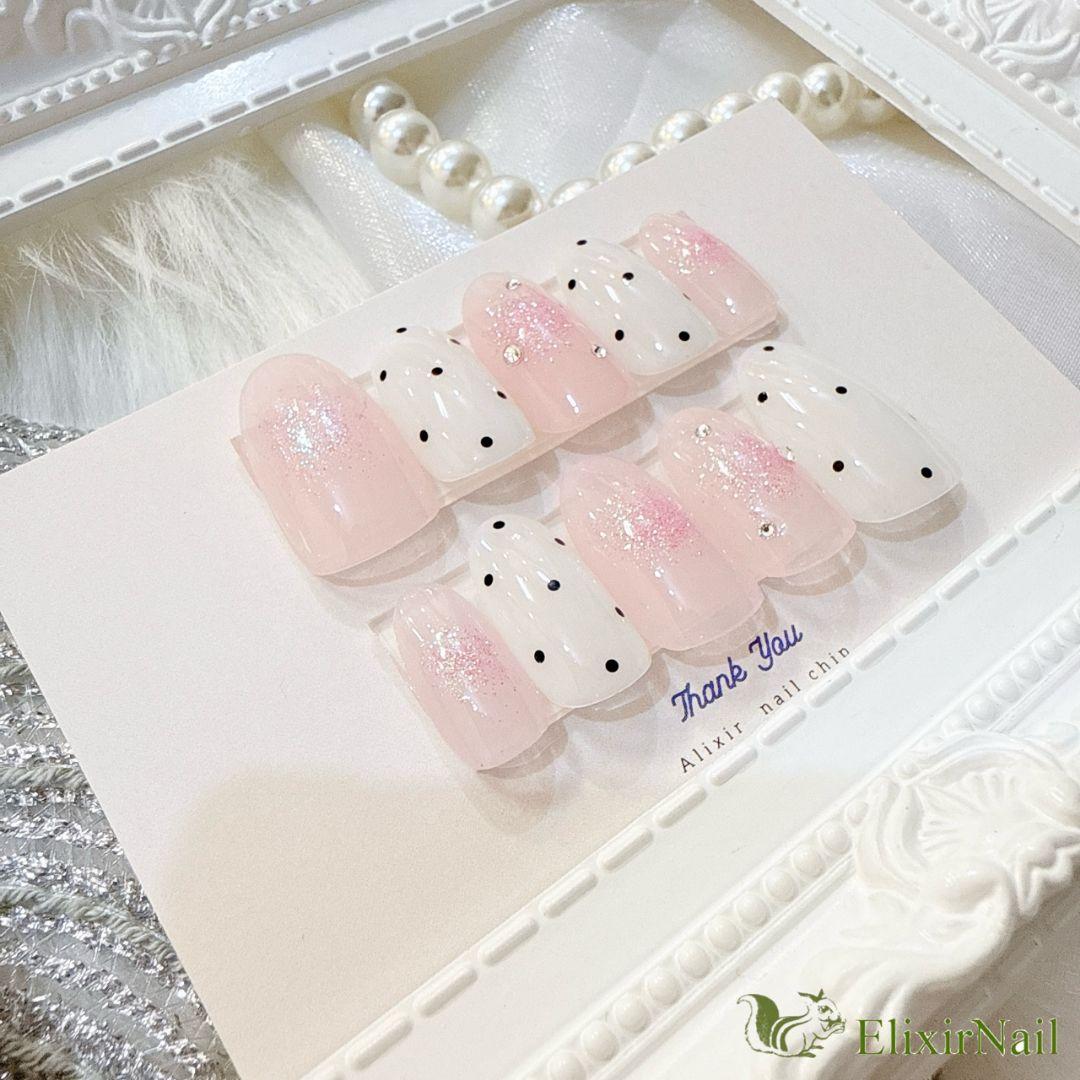 ♡ピンクチェックとチークネイル♡ ネイルチップ　ハンドメイド ♡ピンクチェックとチークネイル♡ ネイルチップ ハンドメイド