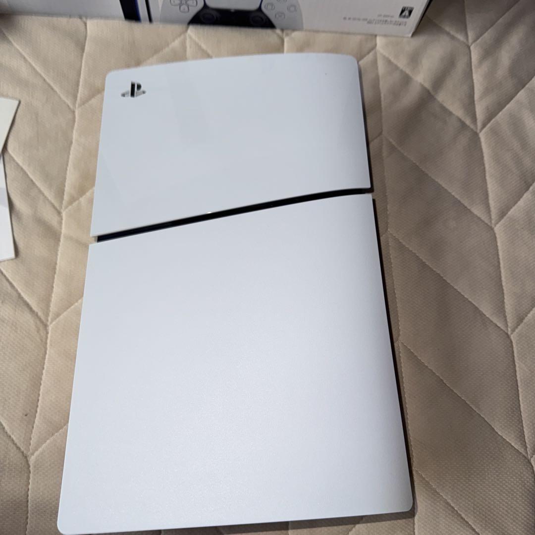 プレイステーション5 本体　CFI-2000A01 Slim 新型