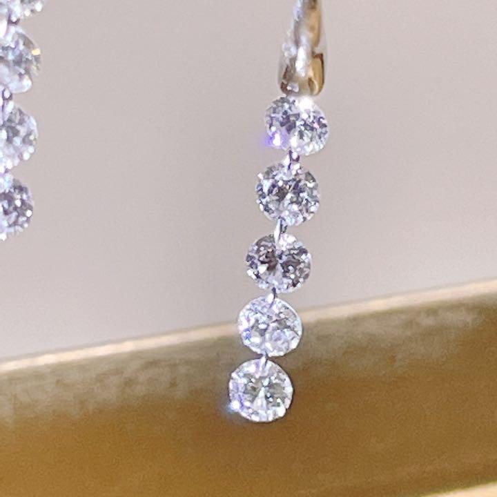 プラチナ　天然ダイヤモンドピアス　天然ダイヤピアス　ダイヤモンドフックピアス