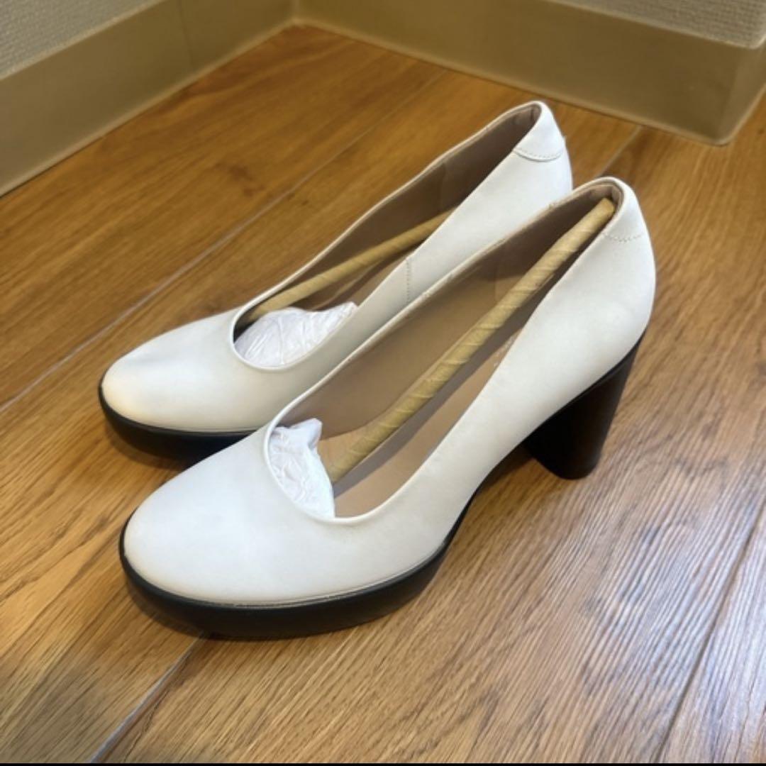 ecco パンプス　ホワイト　ヒール　白