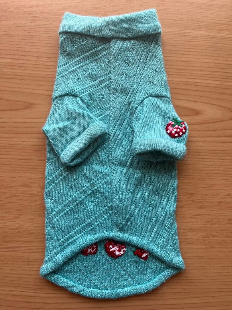 Fifi&Romeo いちご刺繍 カシミヤニット Sサイズ フィフィ& ロメオ Fifi&Romeo いちご刺繍 カシミヤニット Sサイズ フィフィ& ロメオ