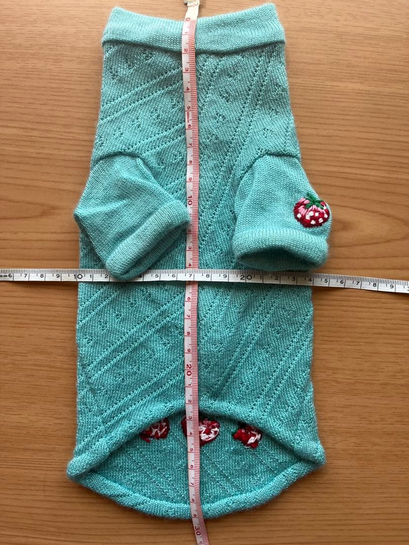 Fifi&Romeo いちご刺繍 カシミヤニット Sサイズ フィフィ& ロメオ Fifi&Romeo いちご刺繍 カシミヤニット Sサイズ フィフィ& ロメオ