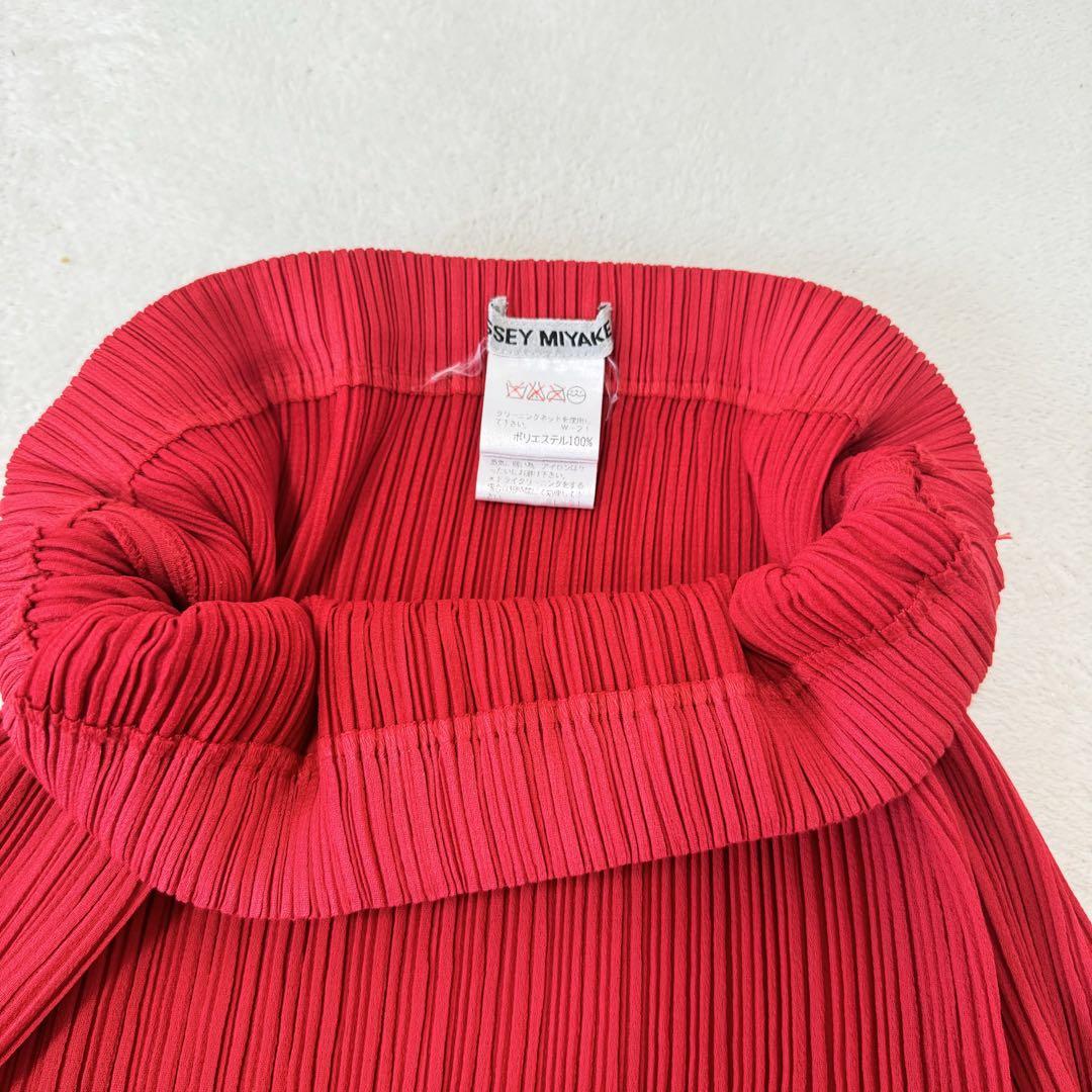 極美品✨ISSEY MIYAKE プリーツ　マキシ丈　スカート　レッド　フレア 極美品✨ISSEY MIYAKE プリーツマキシ丈スカートレッドフレア