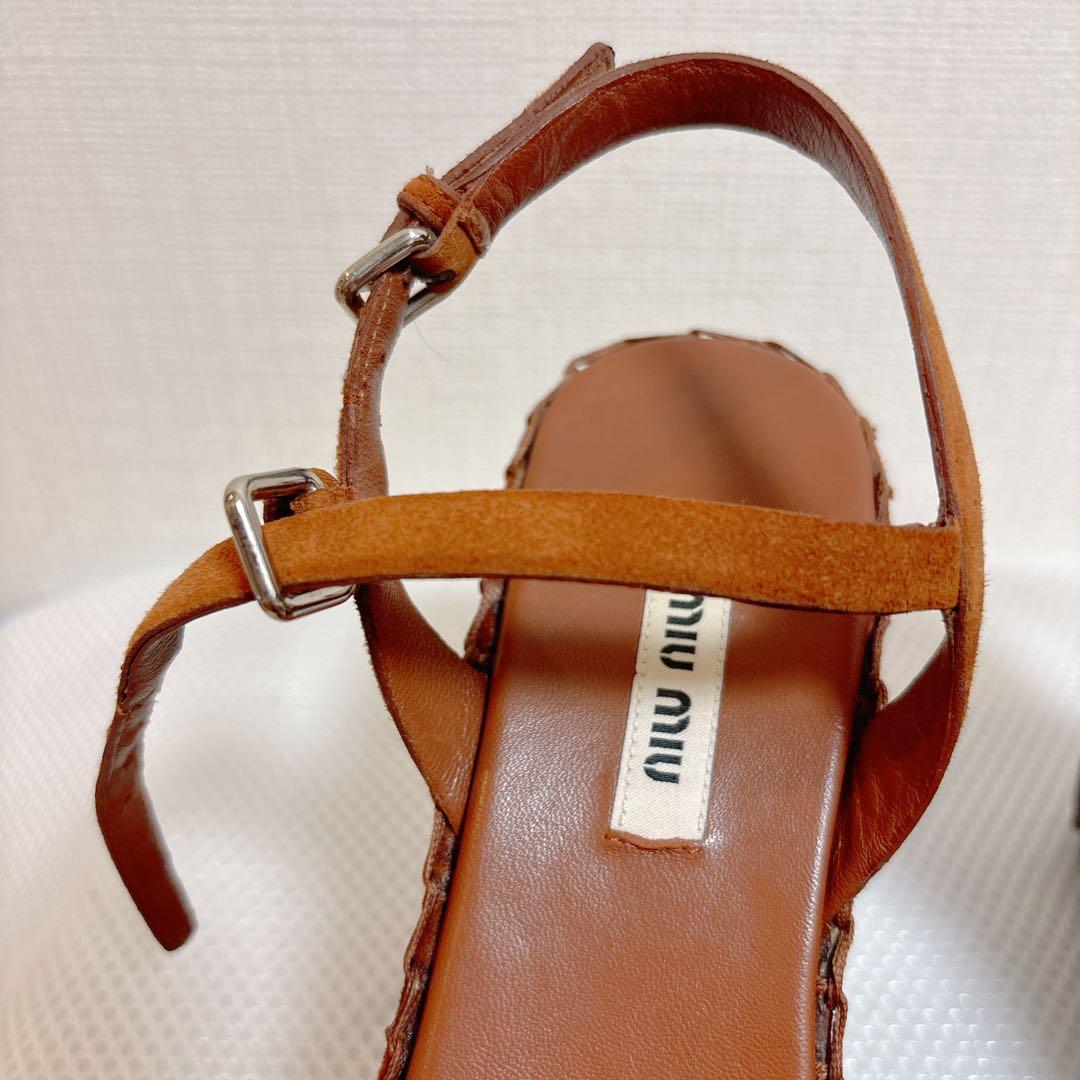 MIU MIUスエード ウェッジソールサンダル
