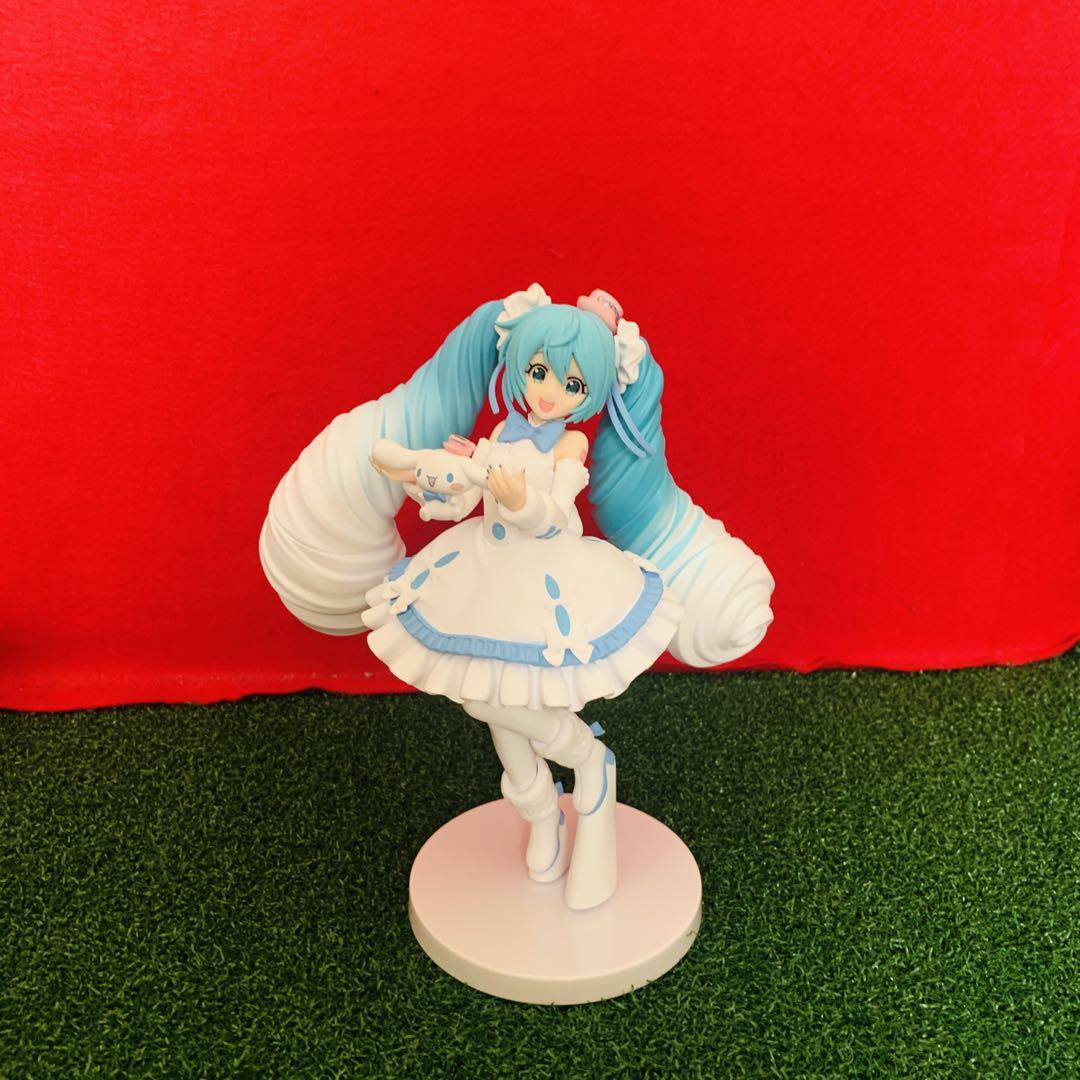 初音ミク×シナモンロール ホワイトドレスver. Luminasta - メルカリ