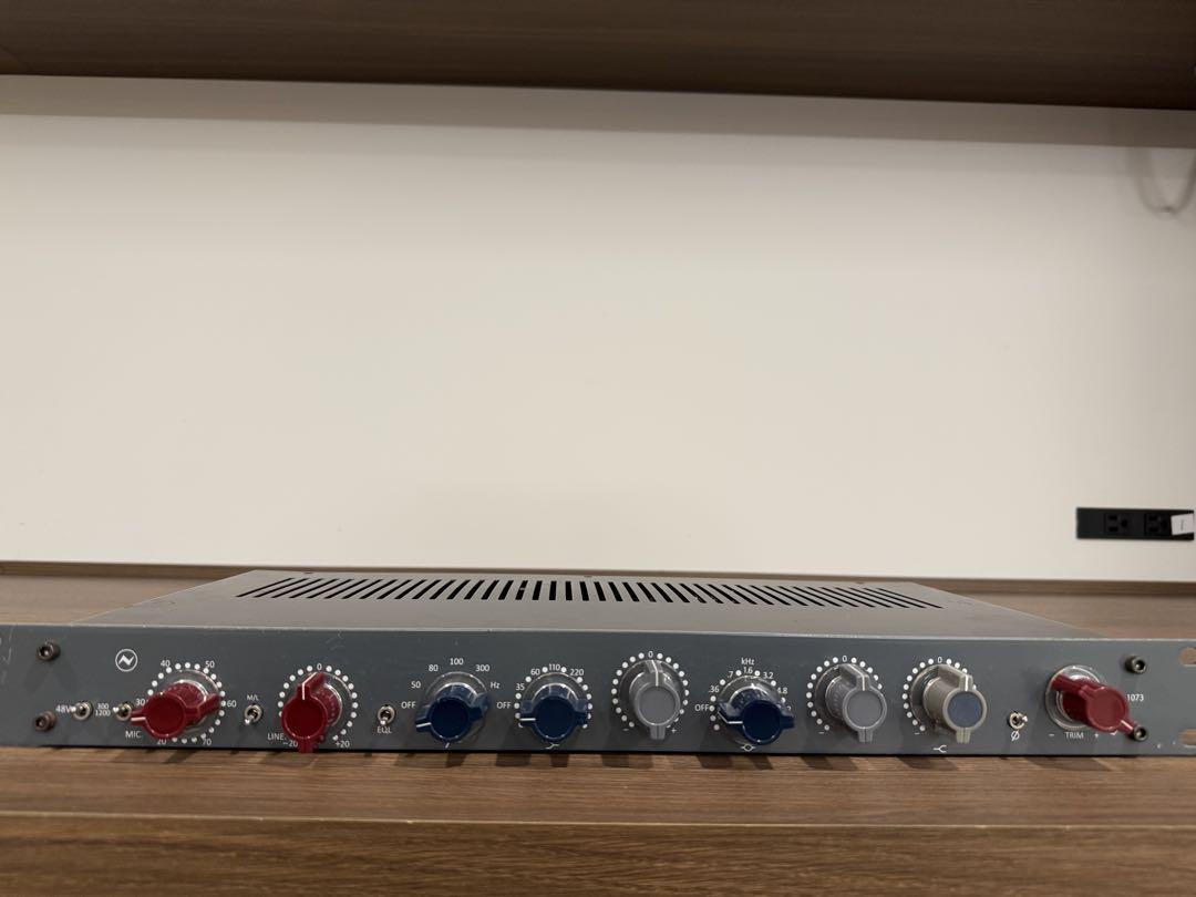 NEVE EZ1073