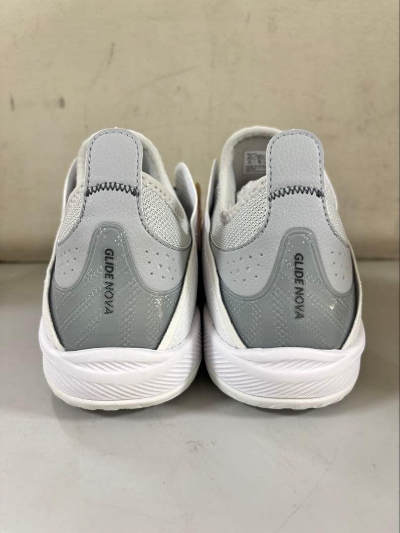 今日のゲリラ価格GLIDE NOVA FF3 103カラー 27.0㎝ 今日のゲリラ価格GLIDE NOVA FF3 103カラー 27.0㎝ - メルカリ