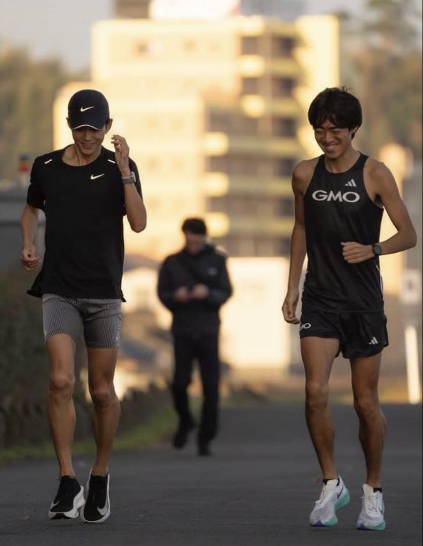 ナイキ　ランニングTシャツ　シングレット　エアロスイフト　pro elite New！ NIKE エアロスイフトシングレット 新色 ホットフューシャ