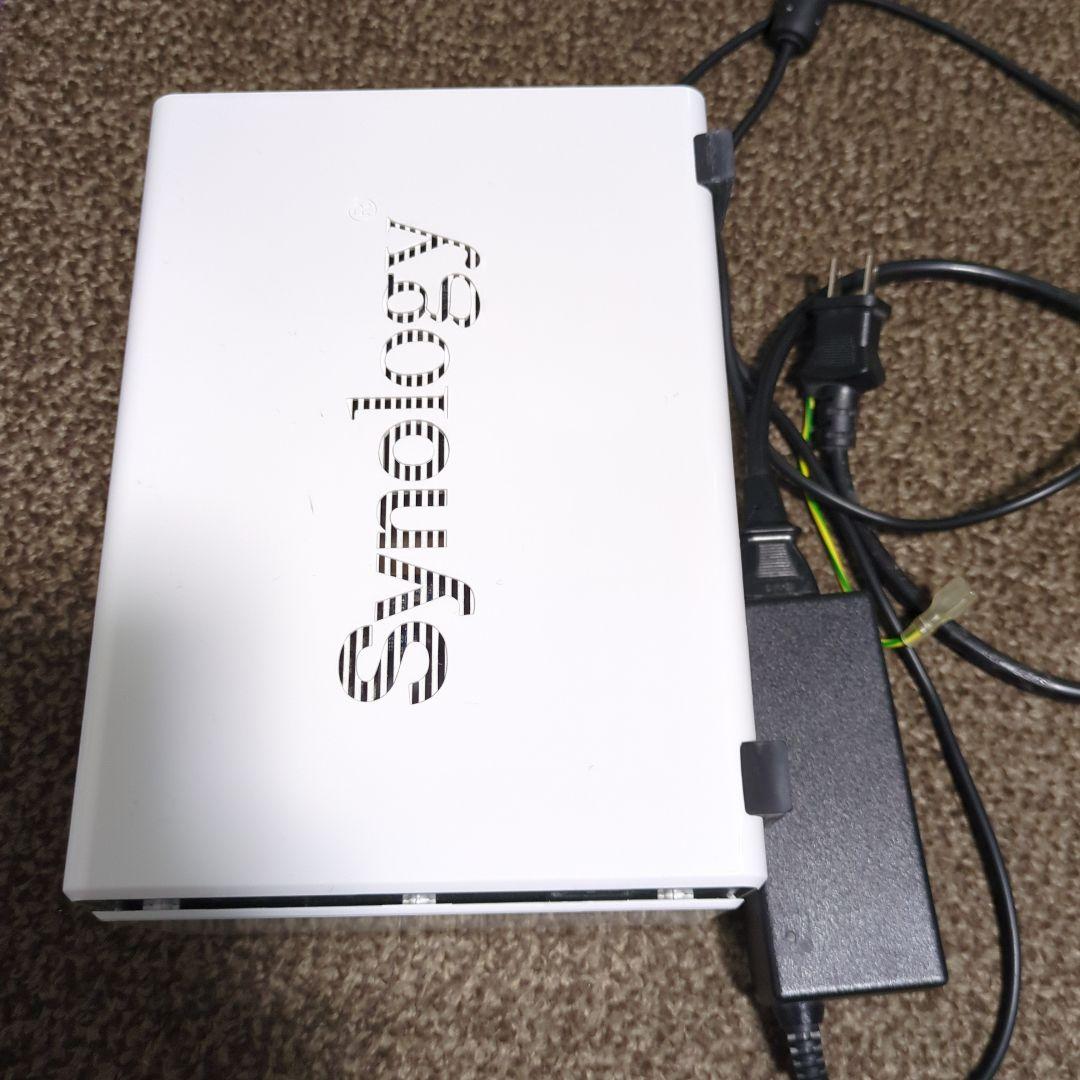 Synology NAS DS220J電源ケーブル付属