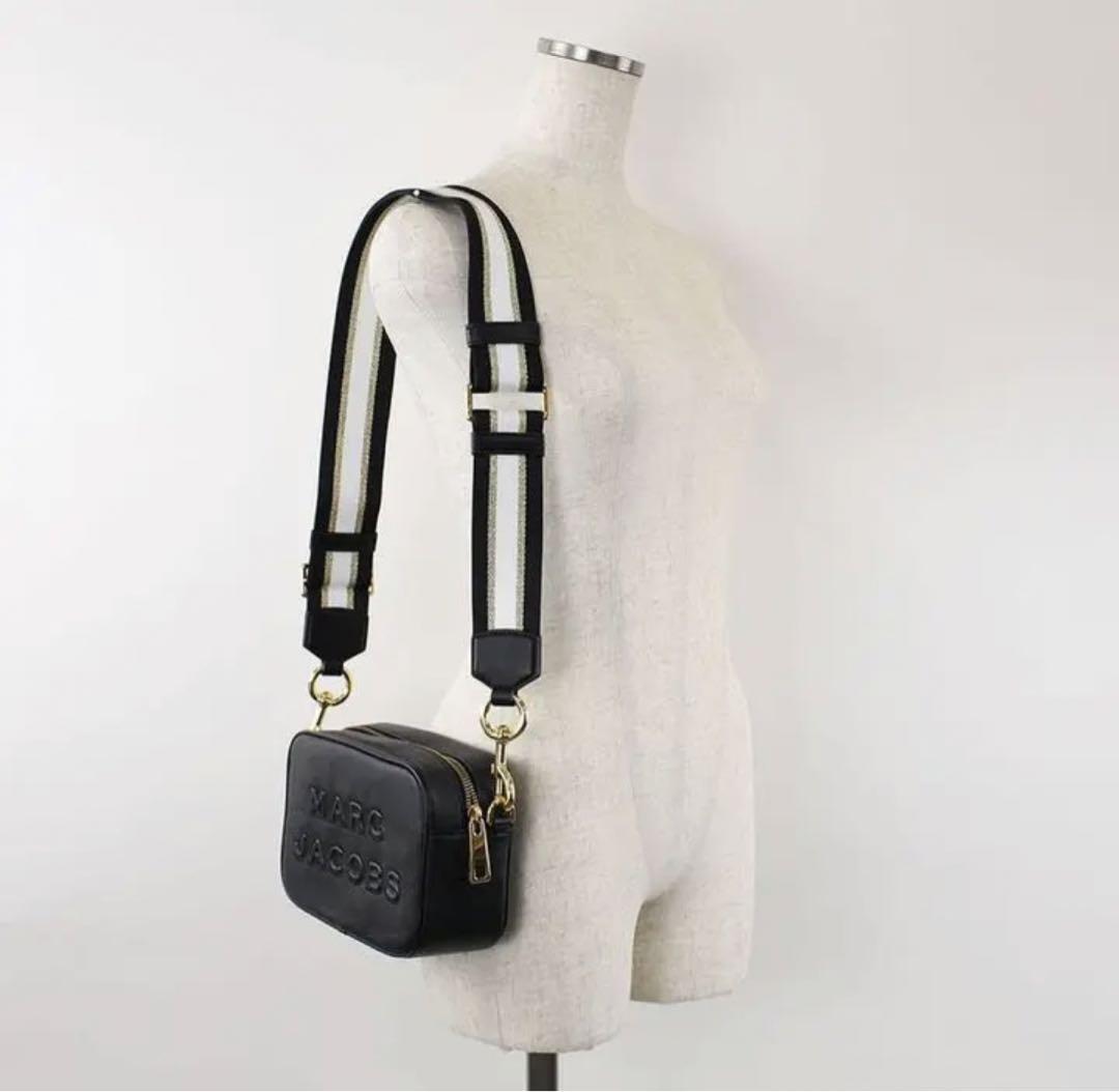 MARC JACOBS】クロスボディバッグ 新品 送料込み ペットボトルも入る