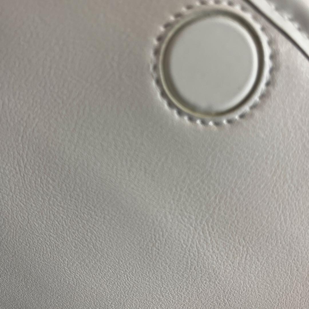 ホワイト ショルダーバッグ