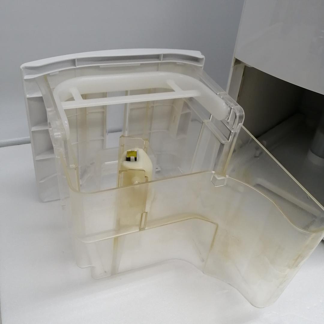 【動作品】Panasonic 除湿乾燥機 f-yhvx120