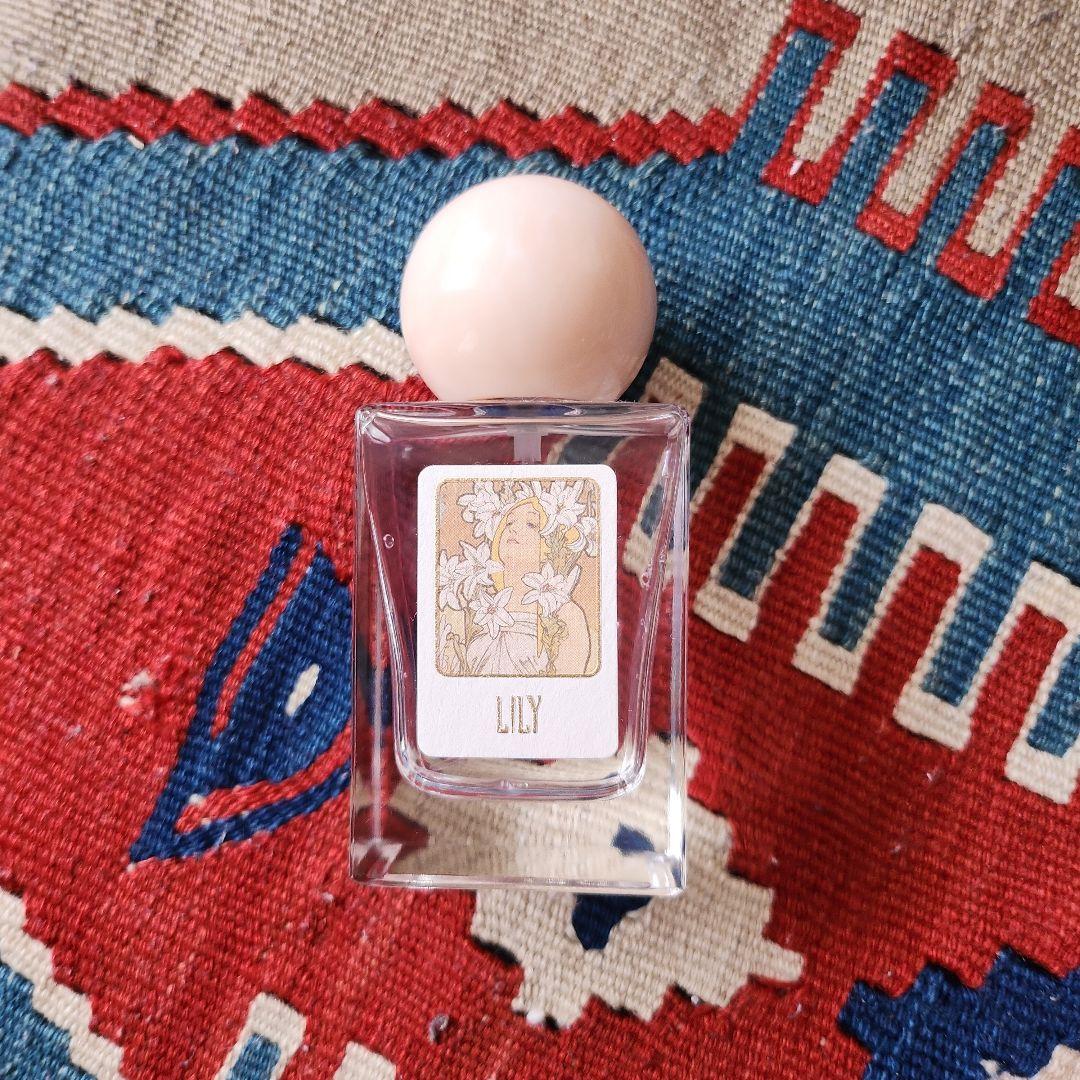 MUCHA ミュシャ オードトワレ 香水 35mL　リリー MUCHA（ミュシャ）オードトワレ３５ｍＬ リリー