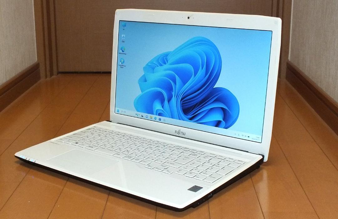 FUJITSU AH45/S Core i3 8G 750Gブルーレイ カメラ