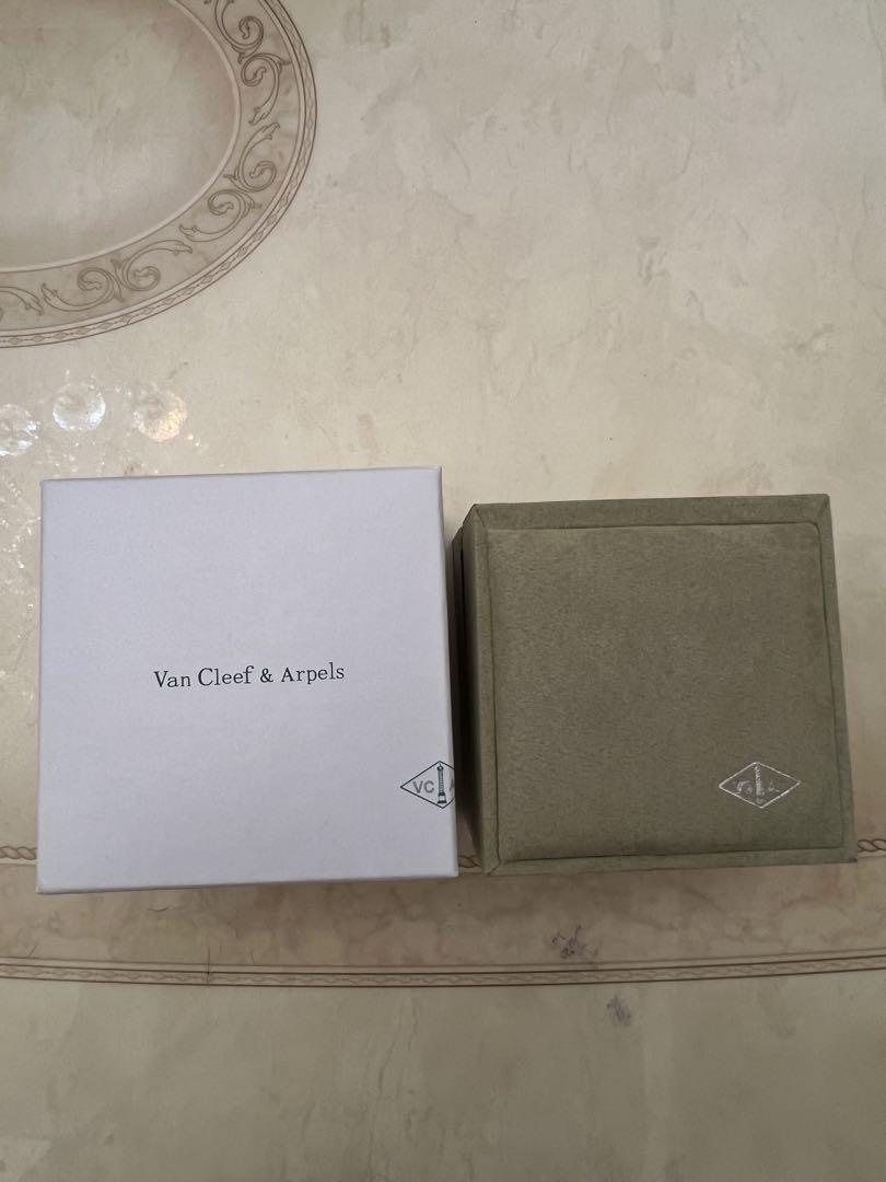 Van Cleef & Arpels 時計ボックスセット ヴァンクリーフ【VanCleef&Arpels】時計Box（箱・ケース）