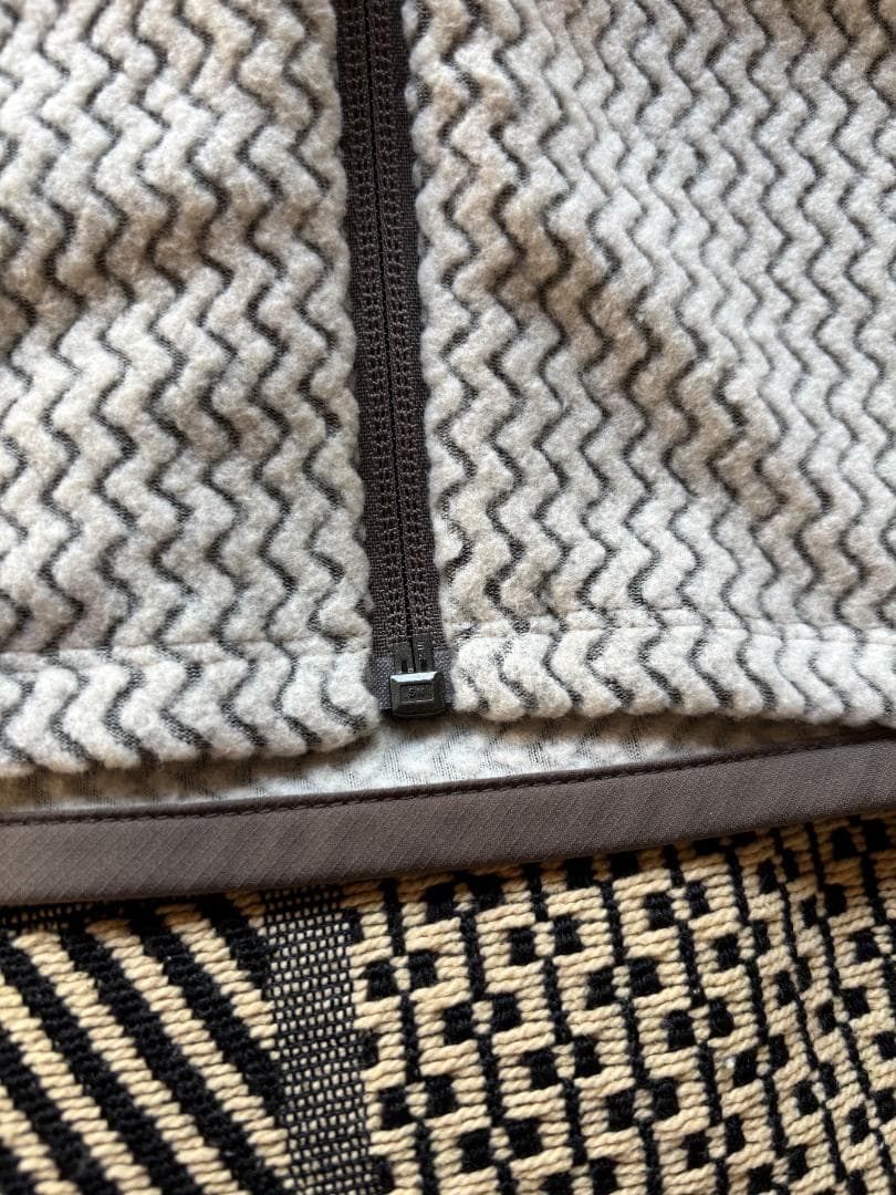 パタゴニア メンズ・R1 エア・フルジップ・フーディ(色 Pelican ) パタゴニア メンズ・R1 エア・フルジップ・フーディ(色 Pelican )