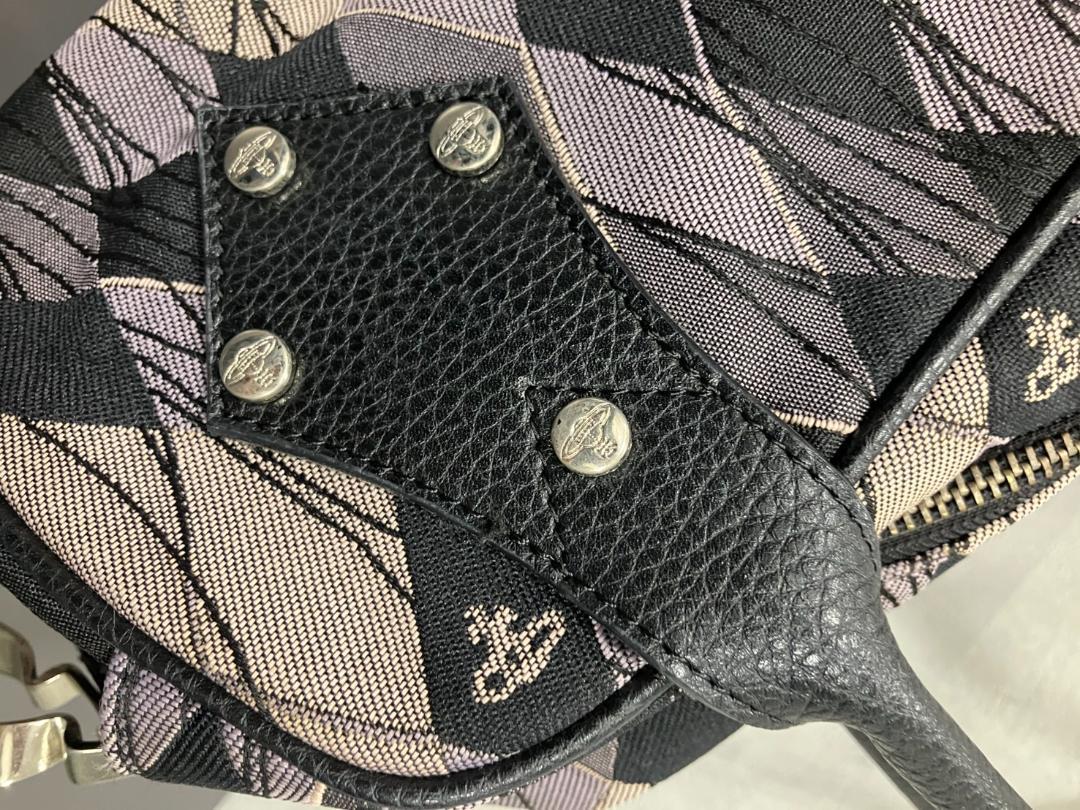 H7-116 ヴィヴィアン Vivienne Westwood ハンドバッグ