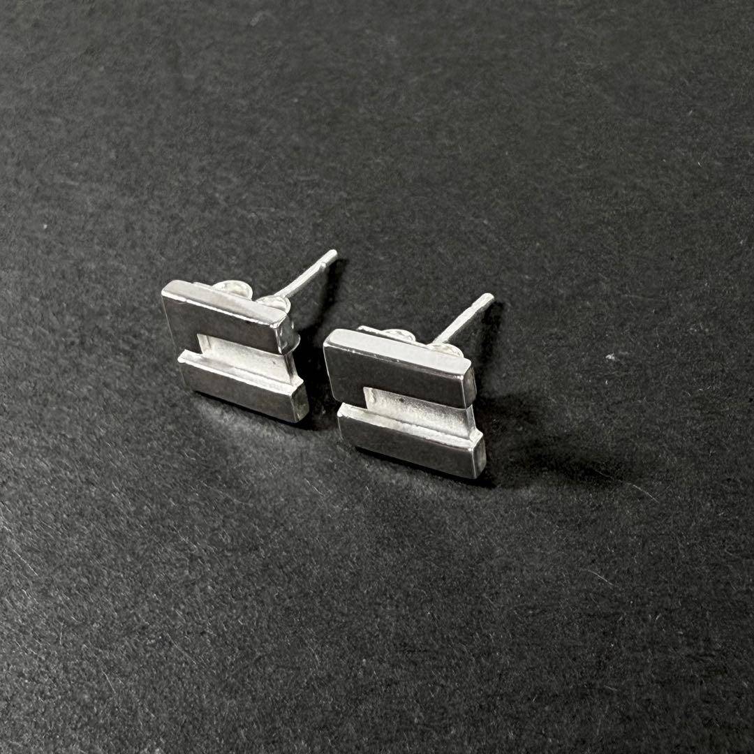 グッチ ピアス Gロゴ シルバー925 イヤリング 幅0.9cm レディース 箱
