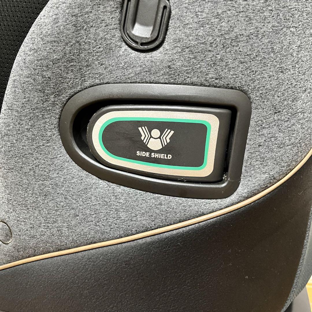 最上位モデル アップリカ クルリラプロテクト ISOFIX 360°セーフティ