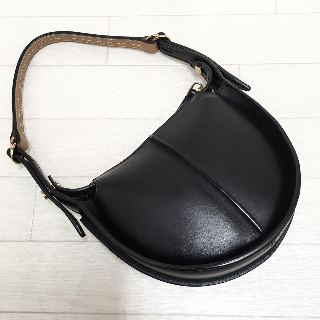 TOD'S タイムレス ハーフ ムーン ホーボー バック 送料関税込み ハーフムーン TOD'S(トッズ) バッグ・カバン(レディース) - 海外