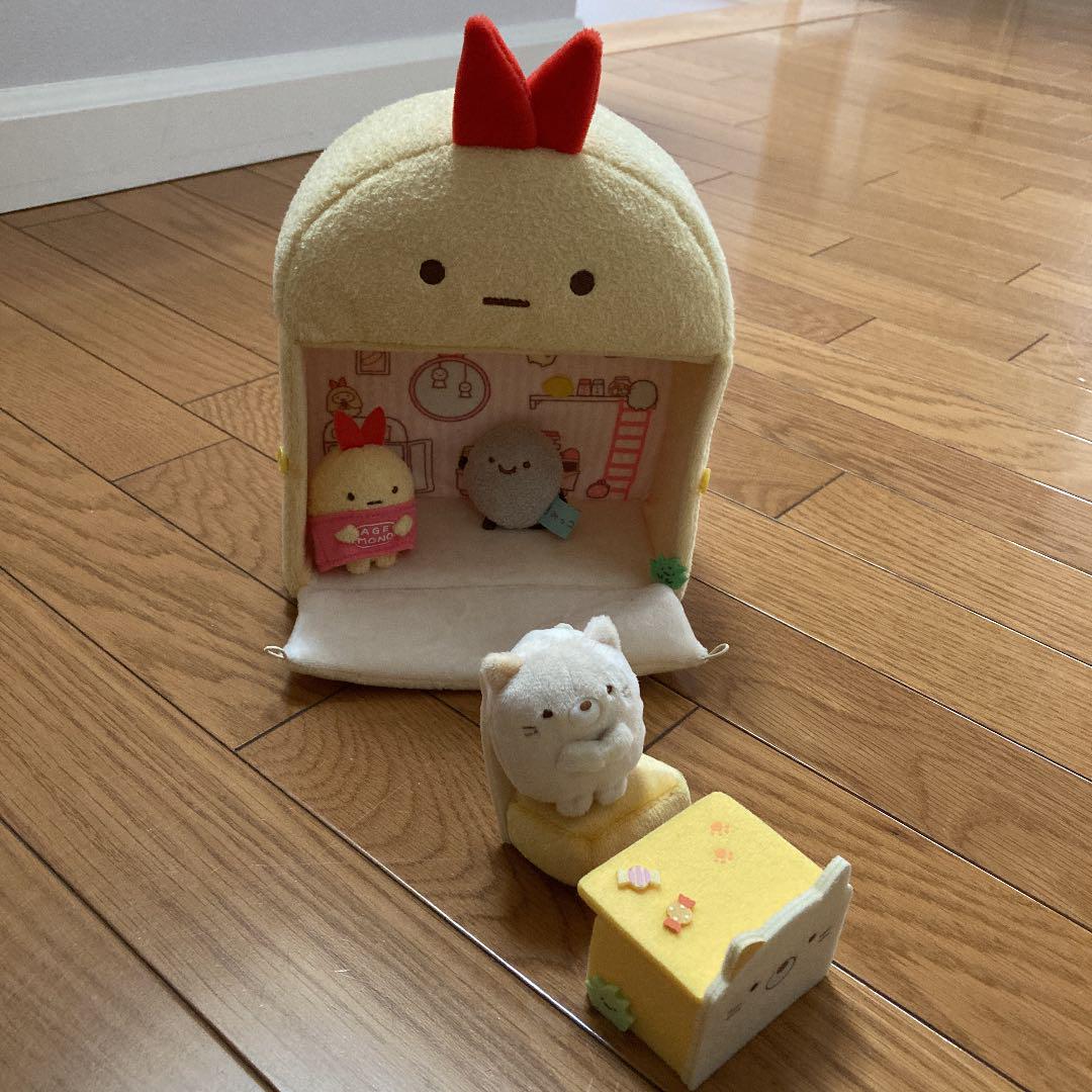 すみっこぐらし エビフライのしっぽの家 ねこの机セットなど メルカリ すみっこぐらし エビフライのしっぽの家 ねこの机セットなど メルカリ