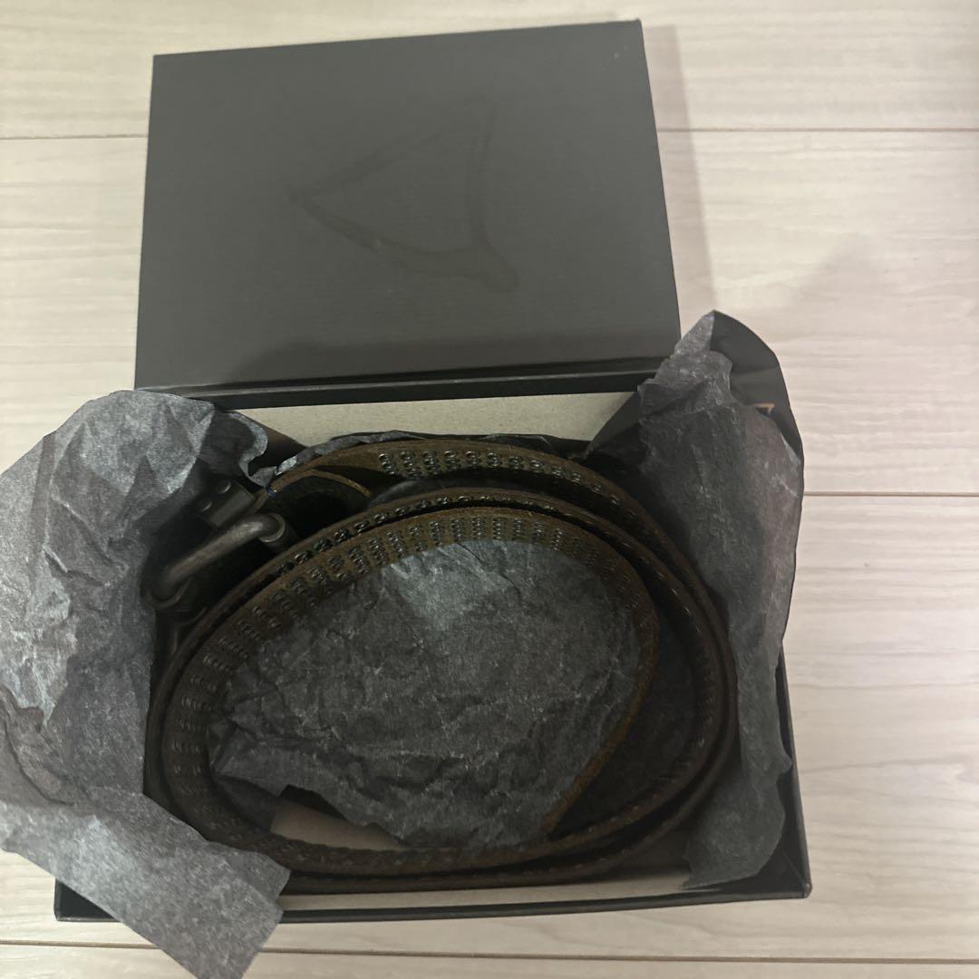 【送料無料/新品】 HTCユーロ 90/36 10000スタッズレザーベルト 小物