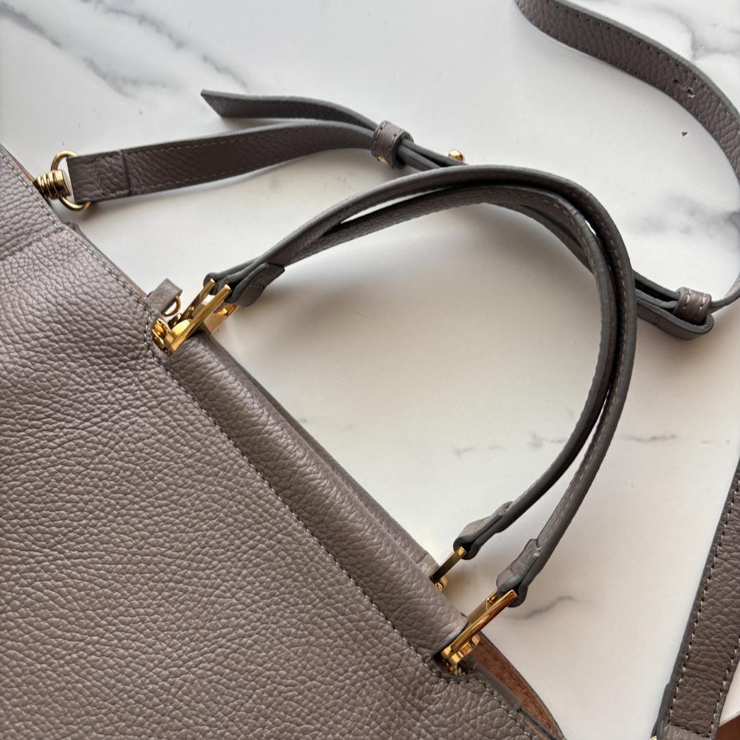 【美品】IACUCCI　本革2way　トートバッグ　グレージュ　イアクッチ