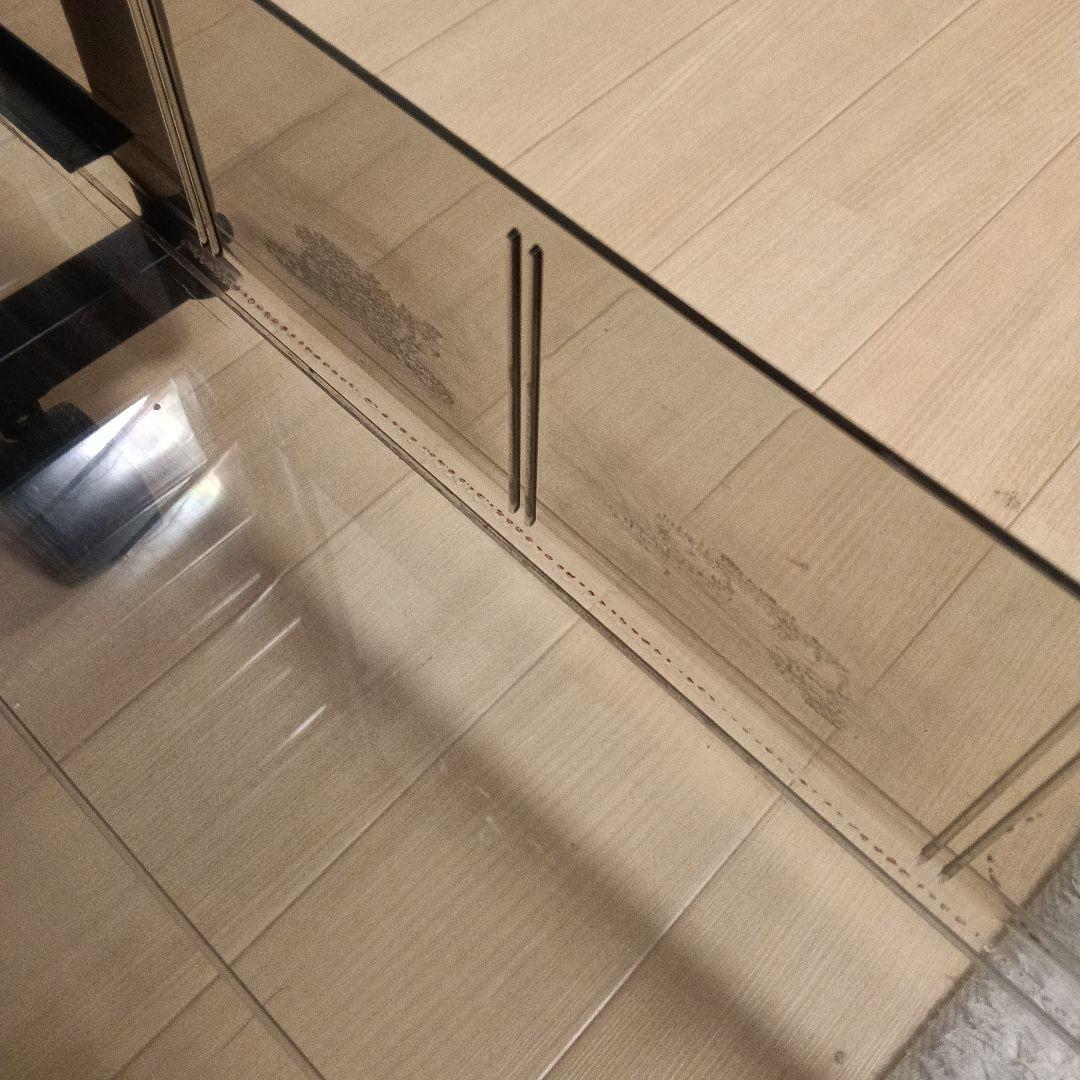 黒い引き出し付きパソコンデスク傷や汚れあり