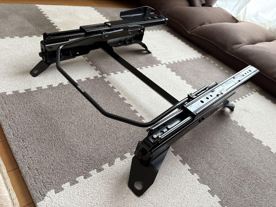 レクサス　GSE21 GSE20 IS RECARO シートレール　助手席側