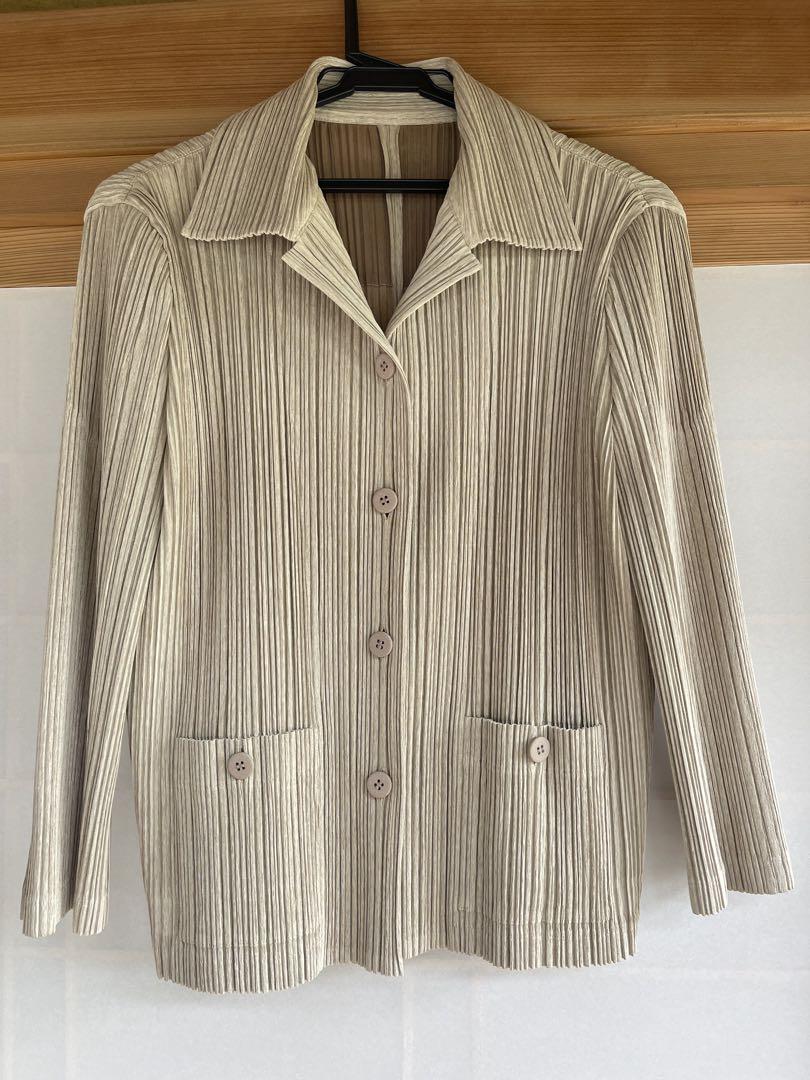 美品PLEATSPLEASE ISSEY MIYAKE ベージュ ジャケット