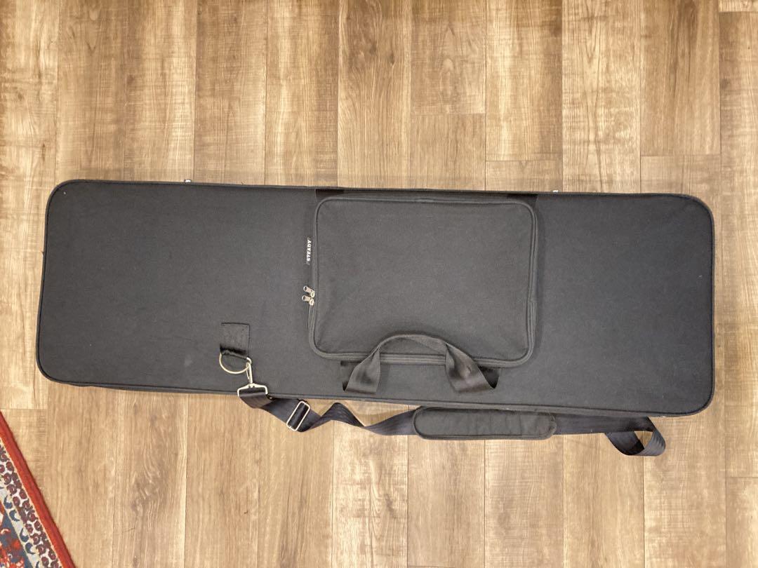 Fender Japan Precision Bass ホワイト