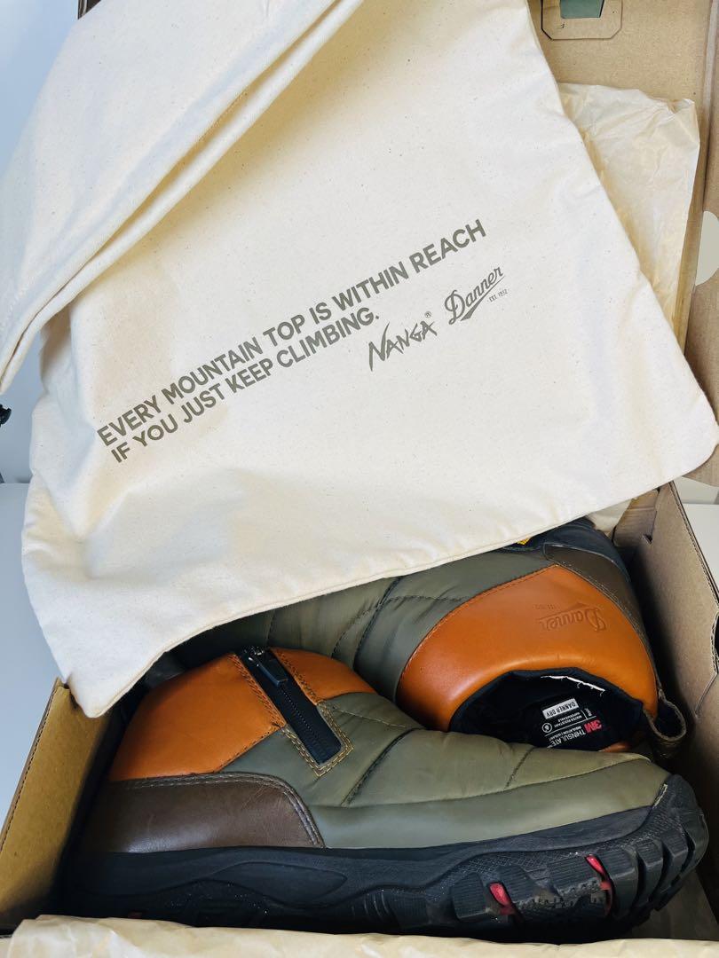 × DANNER