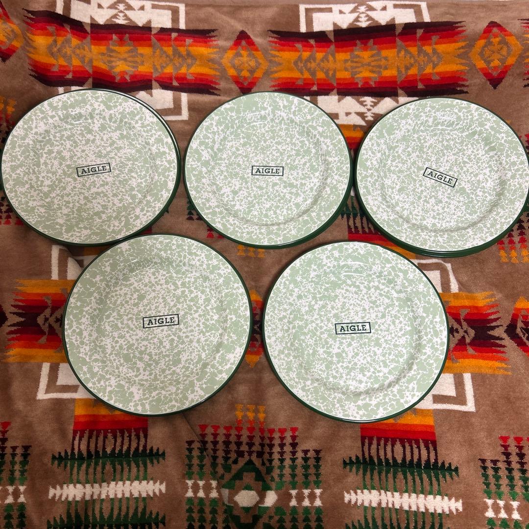 AIGLE エーグル　ホーロー食器　緑色模様入りプレート 20枚　中古