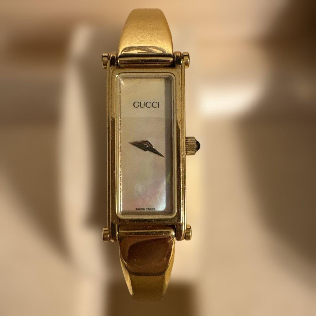 【美品】GUCCI ゴールド バングル時計　1500ケース付き