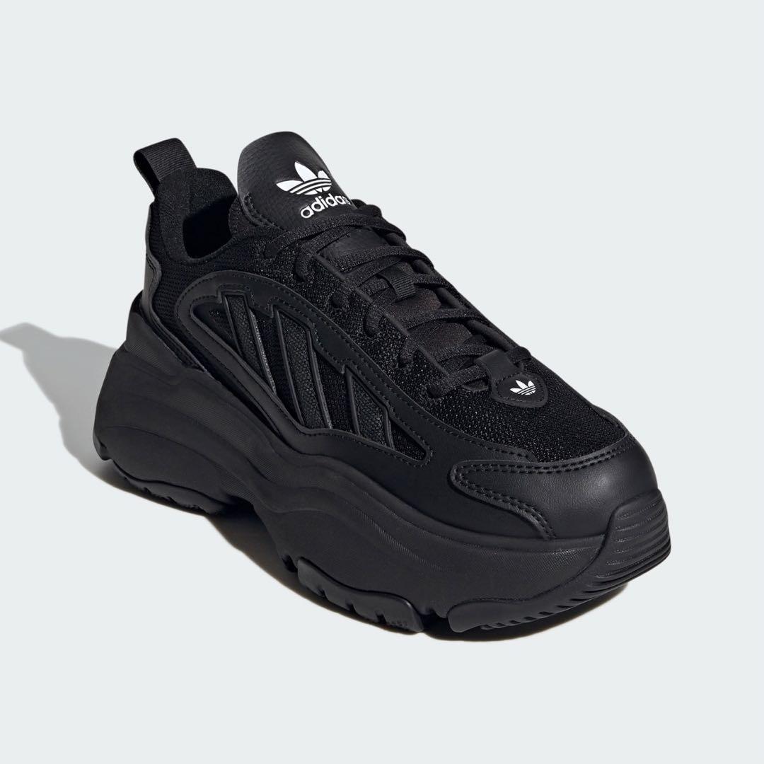 adidas オズガイア 黒 スニーカー