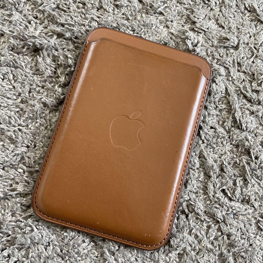 Apple純正⭐︎iPhoneレザーウォレットMagSafe サドルブラウン