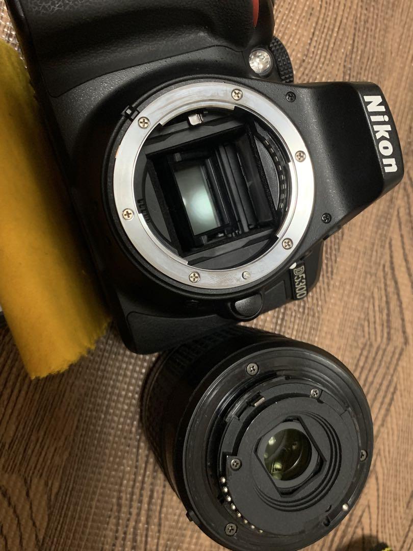 Nikon D5300 カメラ　一眼　一眼カメラ　カメラ初心者　バッテリー２個