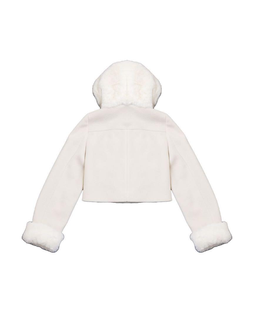ミシェルマカロン　完売　ショートダッフルコートホワイト ミシェルマカロン ダッフルコート2023 - ダッフルコート