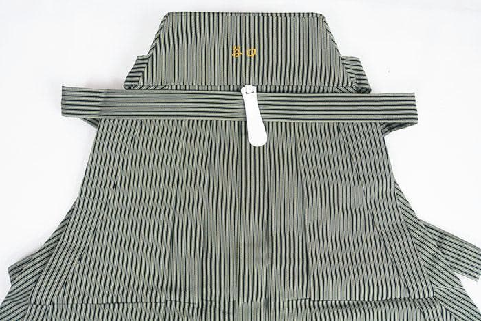 送料無料！ 男物袴 騎馬型 紐下８９ｃｍ適応身長１６７～１７０ｃｍ位 正絹 12104目立った傷や汚れなし