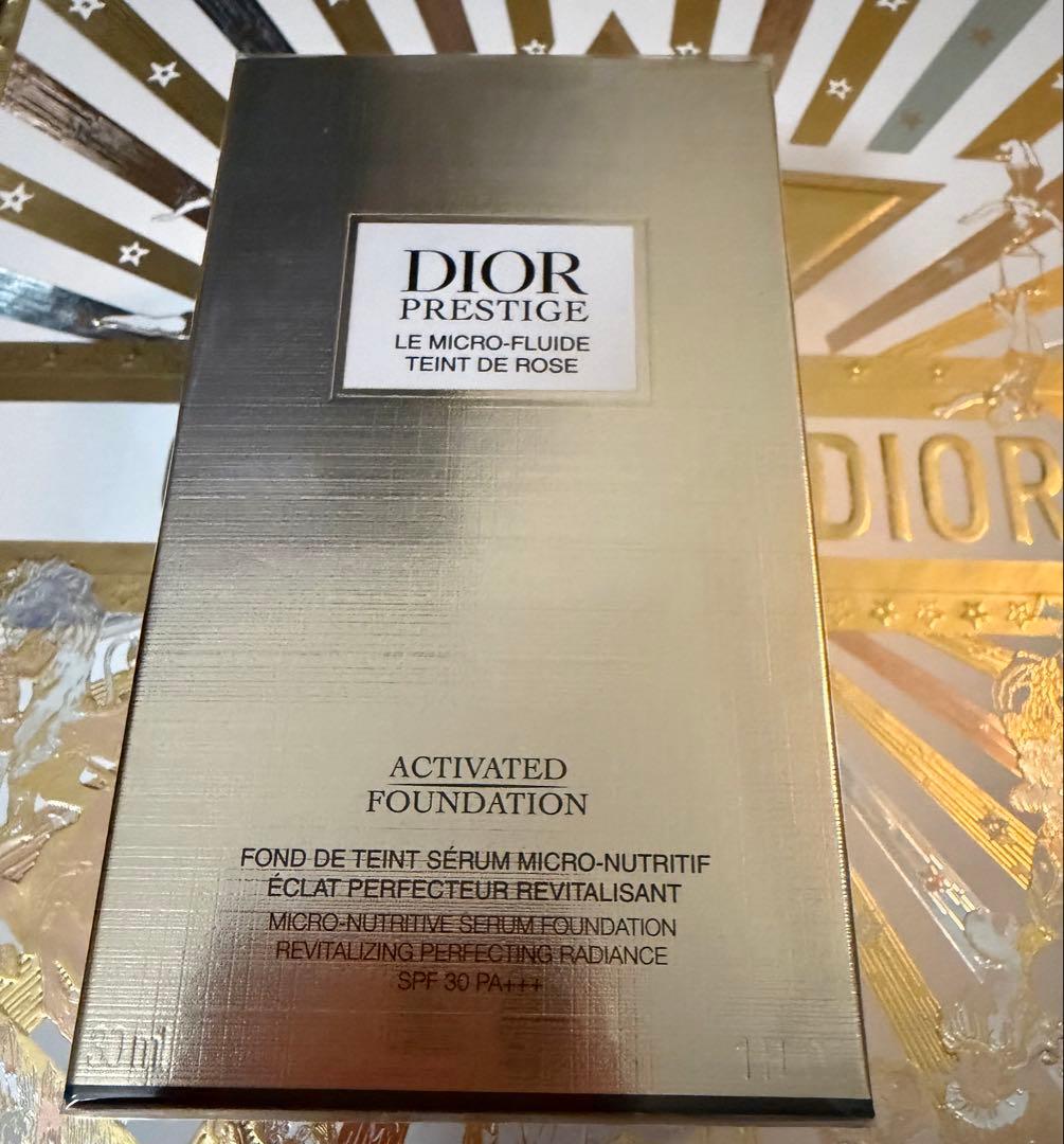 DIOR ディオールプレステージ ル マイクロ フルイド タン ファンデーションChristian Dior