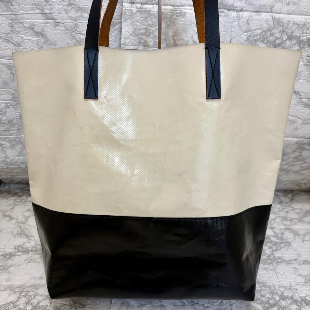 MARNI　マルニ　トートバッグ　トライベッカ　SHMQ0037A0　黒　白