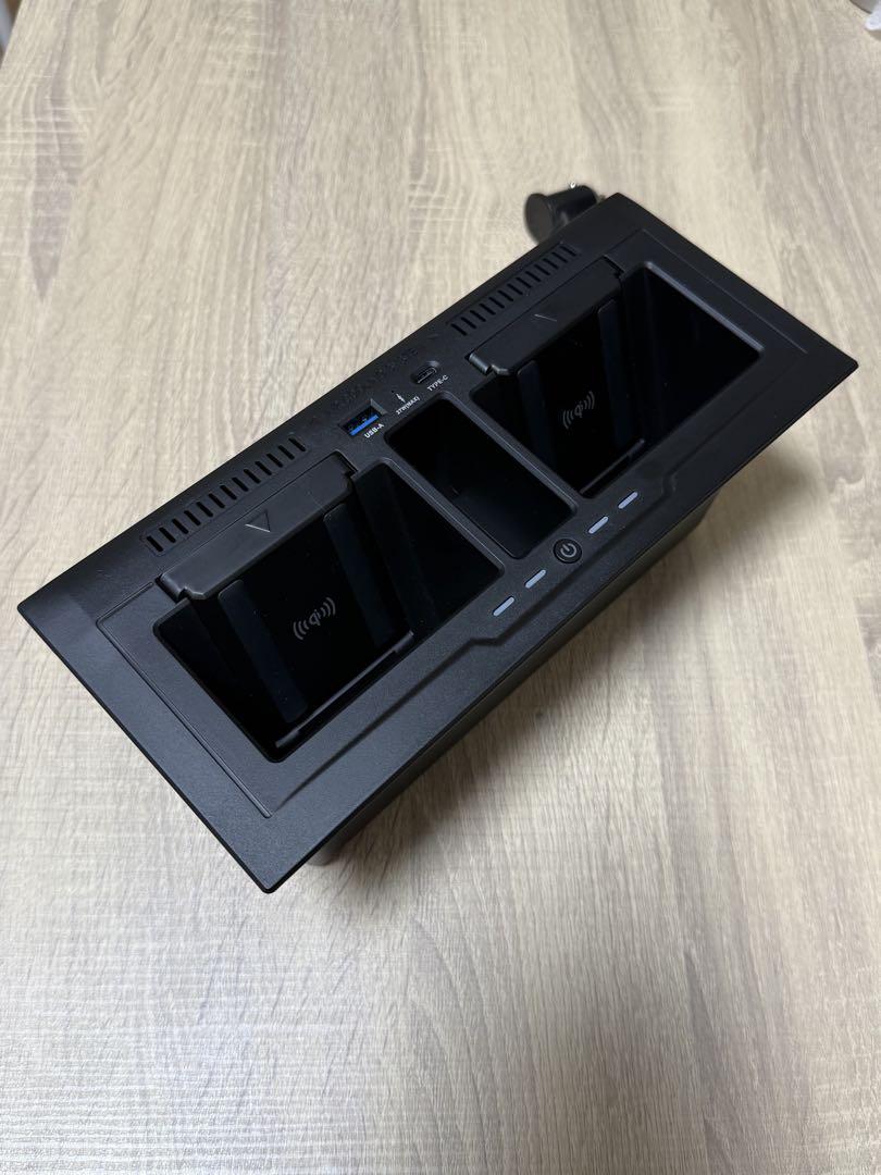 ランドローバー ディフェンダー ワイヤレス充電器