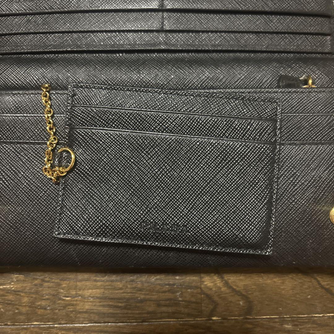 PRADA ブラックレザー 長財布 リボン付き