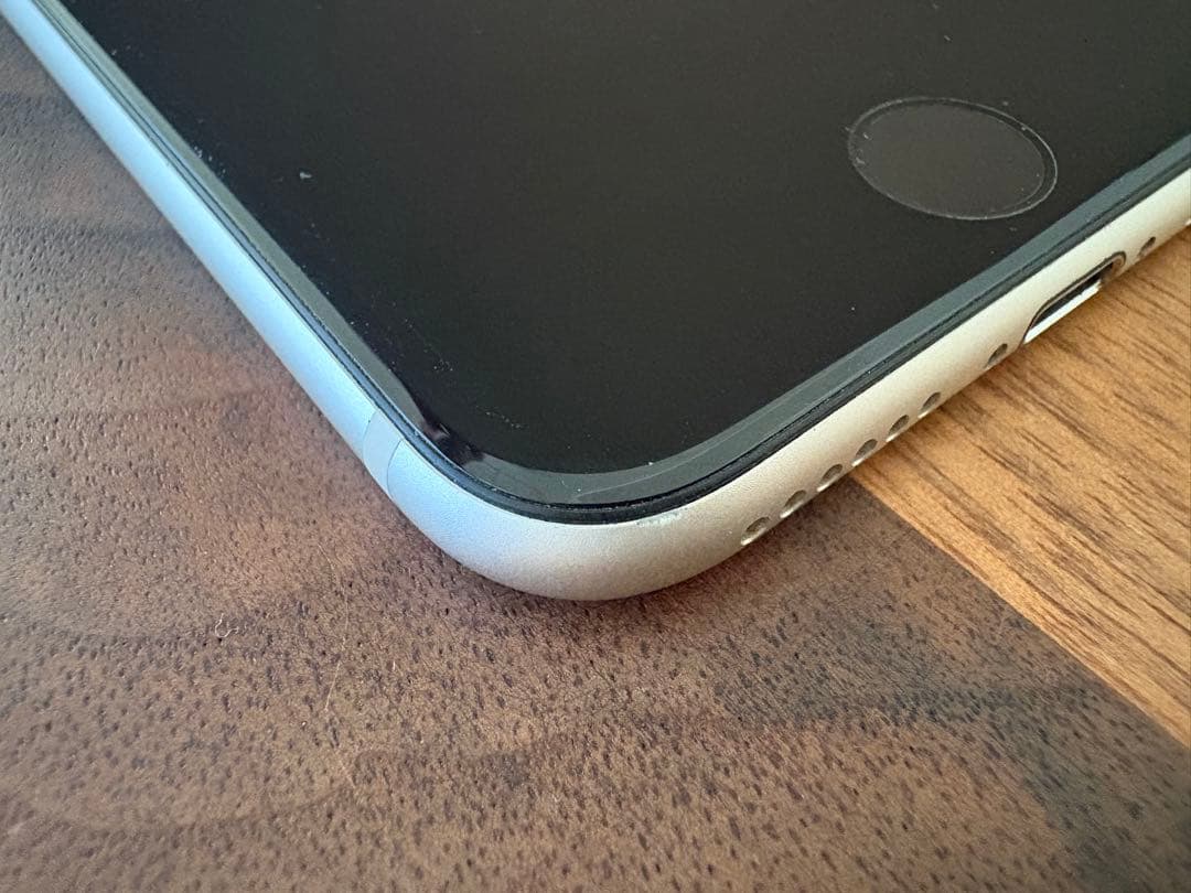 Apple iPhone SE 128GB