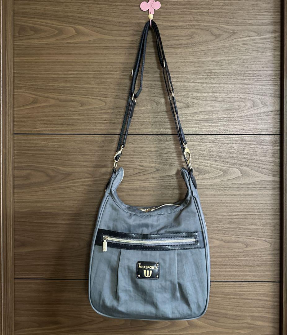 新品・未使用☆M.Uスポーツ☆ バック リュック グレー