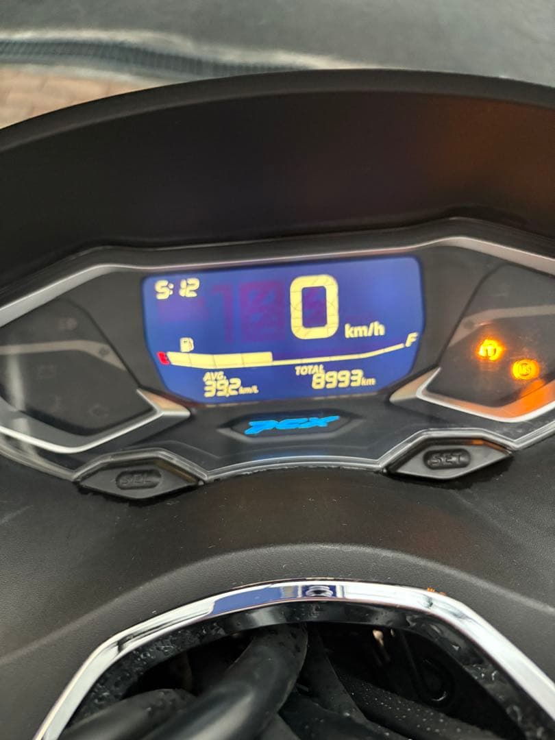 PCX125 23年式jk05大人気で希少なマットブラ ック！大阪発 低走行