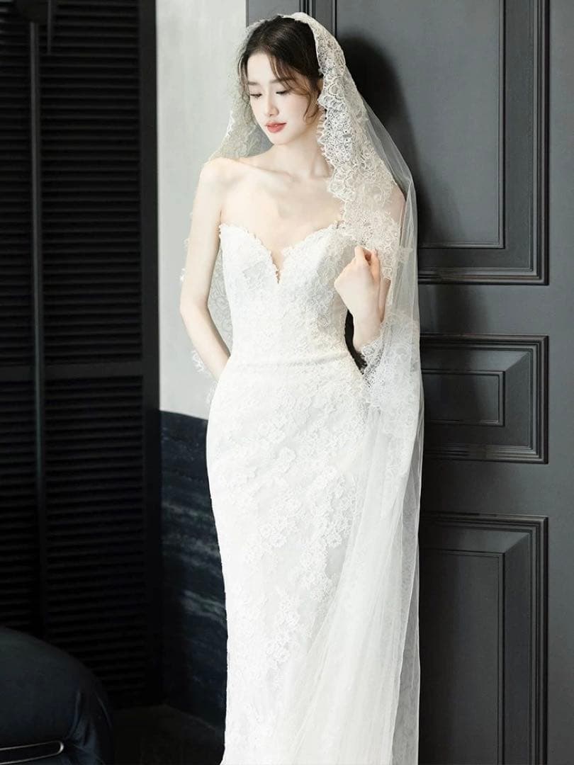 軽やかで優雅なレース仕立て ウェディングドレス 夏婚 前撮り リゾート婚 軽やかで優雅なレース仕立て ウェディングドレス 夏婚 前撮り リゾート婚