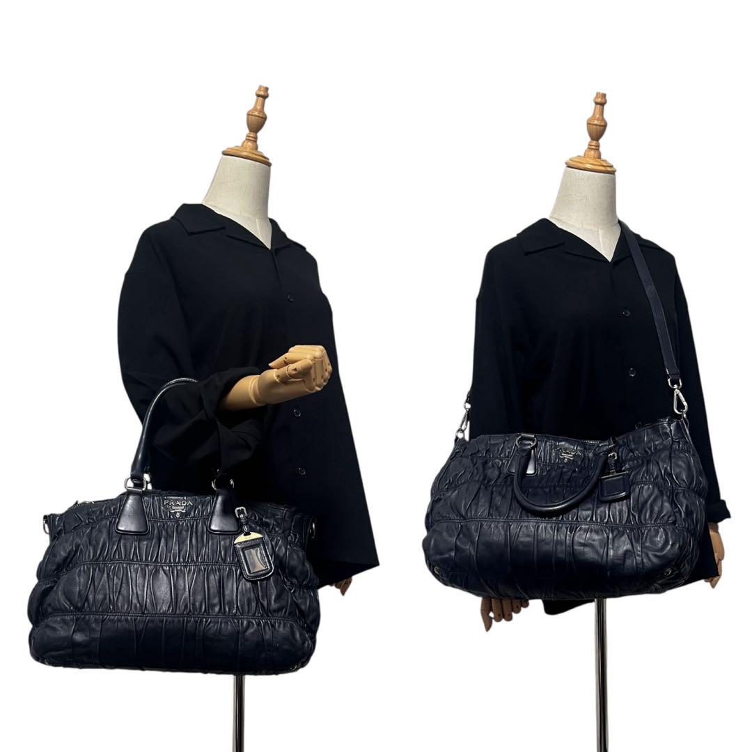 美品】 プラダ レザー 2WAY ショルダーバッグ ダークネイビー