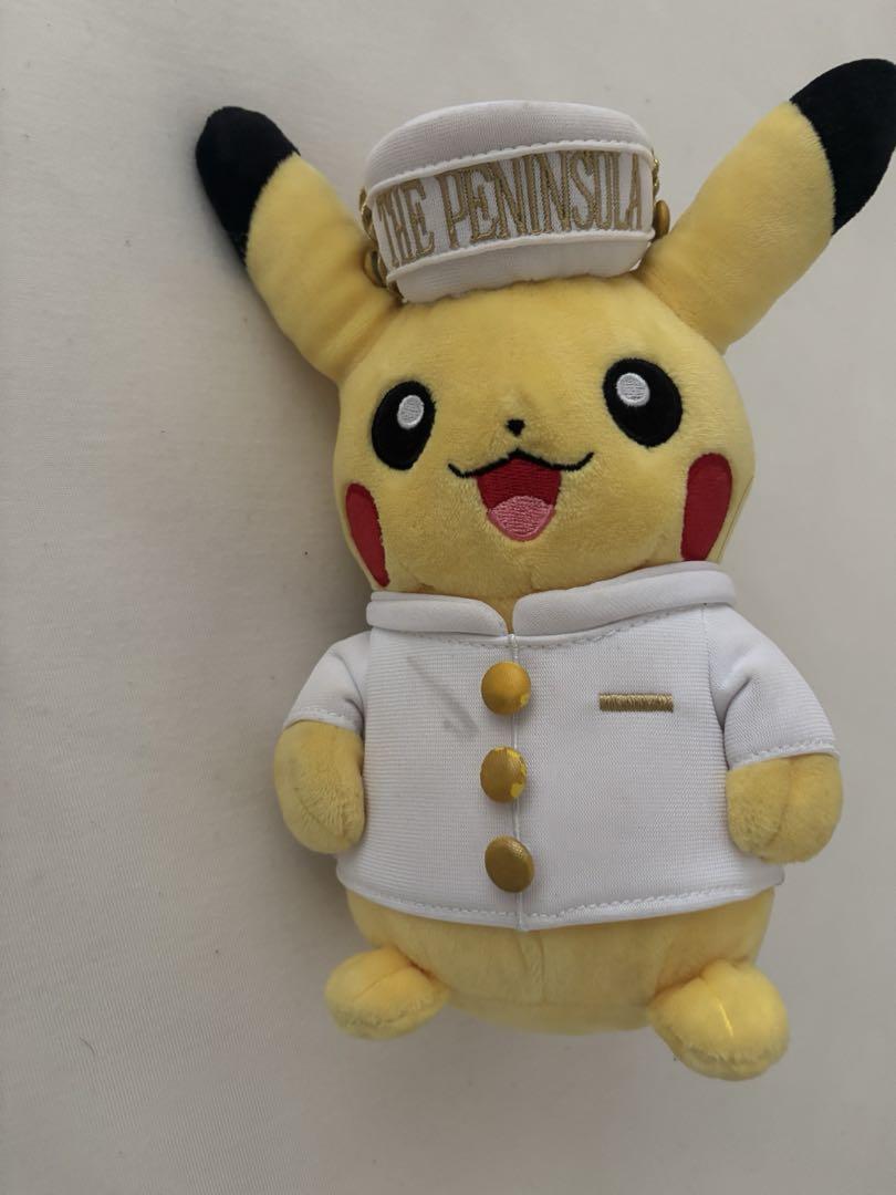 ペニンシュラホテル　ピカチュウのぬいぐるみ制服　ポケモン