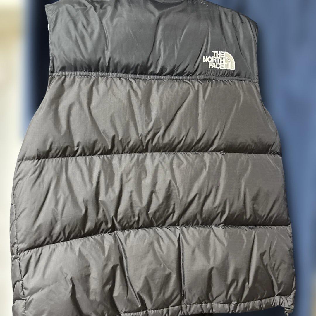 THE NORTH FACE ブラック ダウンベスト THE NORTH FACE ブラック ダウンベスト
